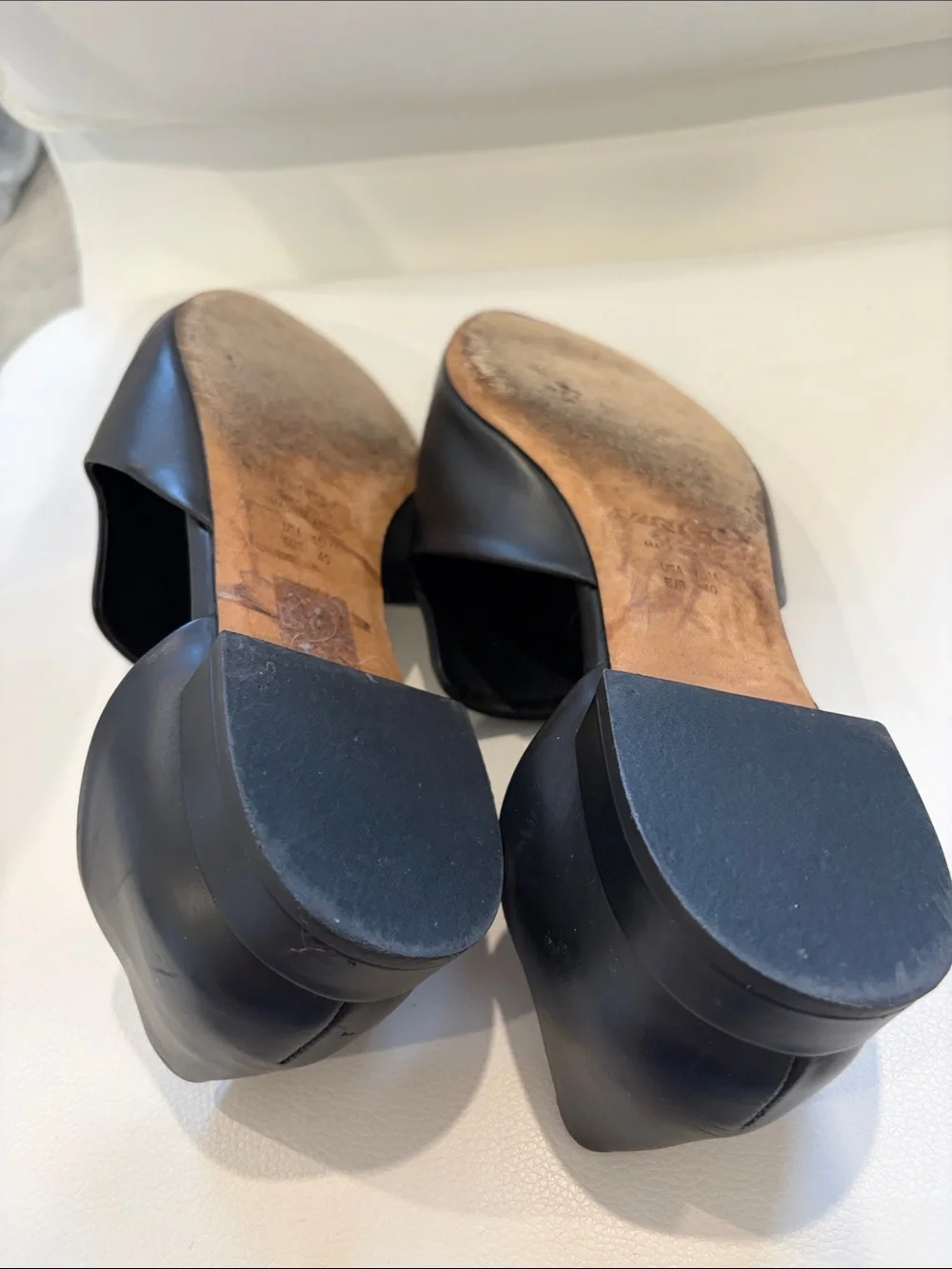 Vince Damris Black Siviglia Calf Flats Size 10